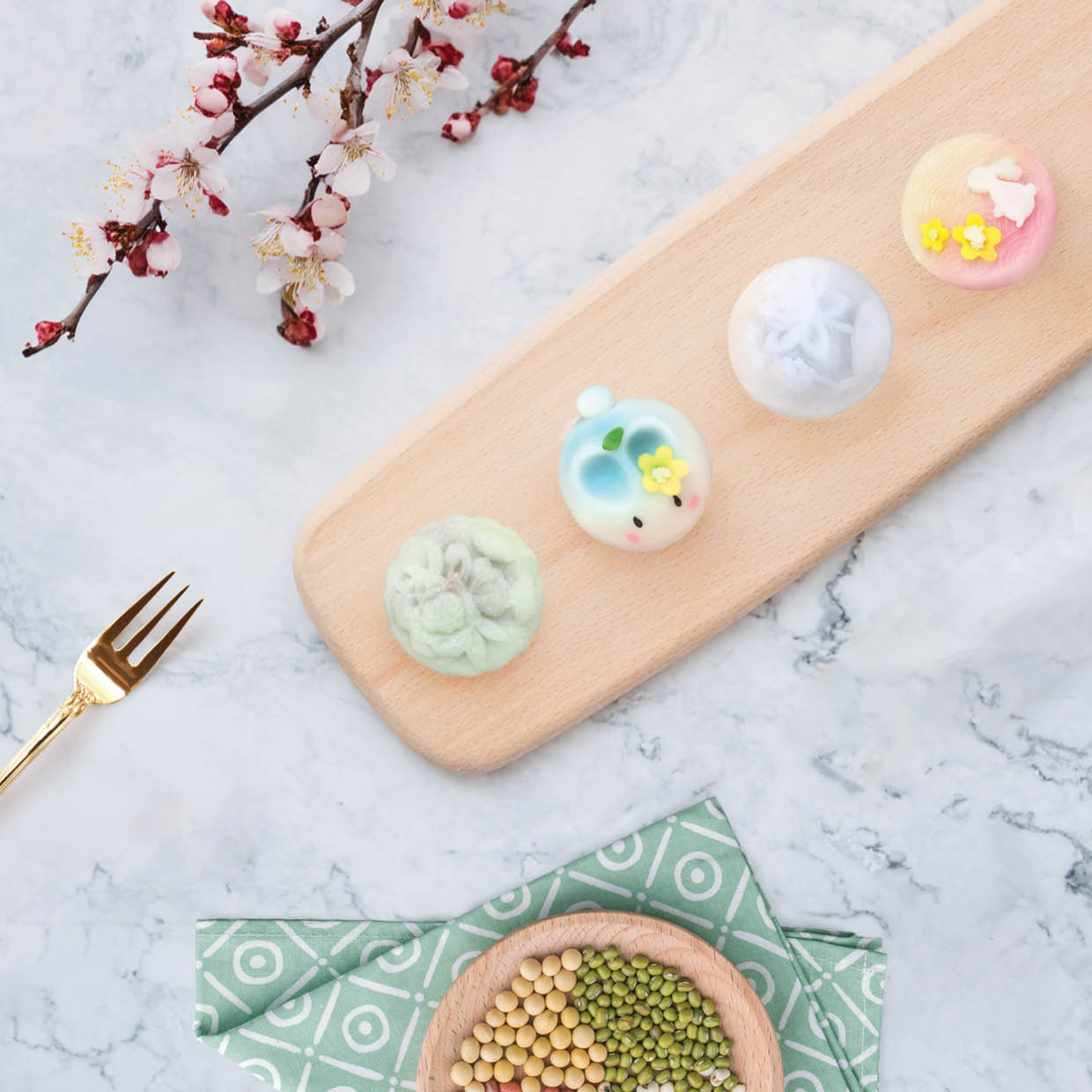 Assorted Crystal Mini Mooncakes Gift Box (6 pcs) | 冰皮迷你月饼(六粒)